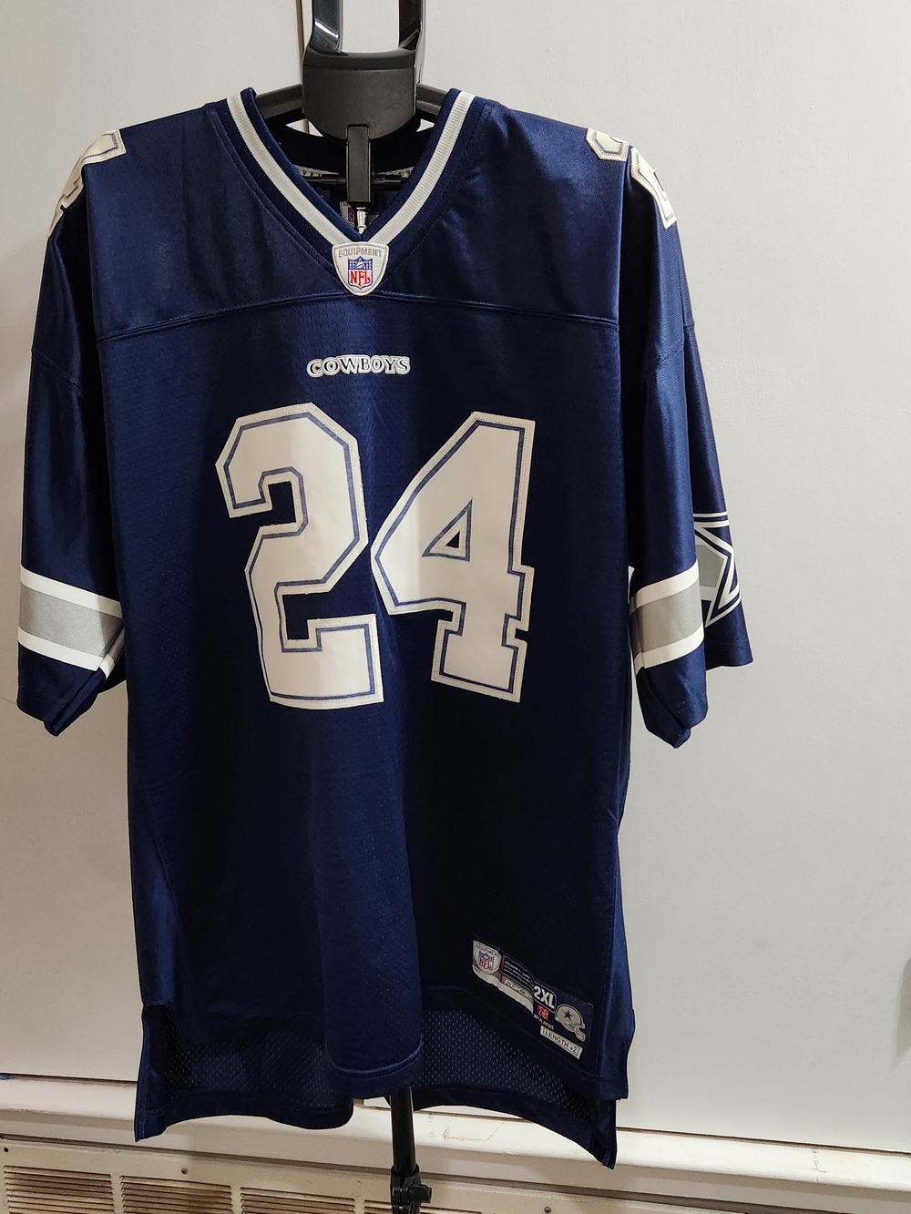 Dallas Cowboys #24 Marion Barber III Football Jersey